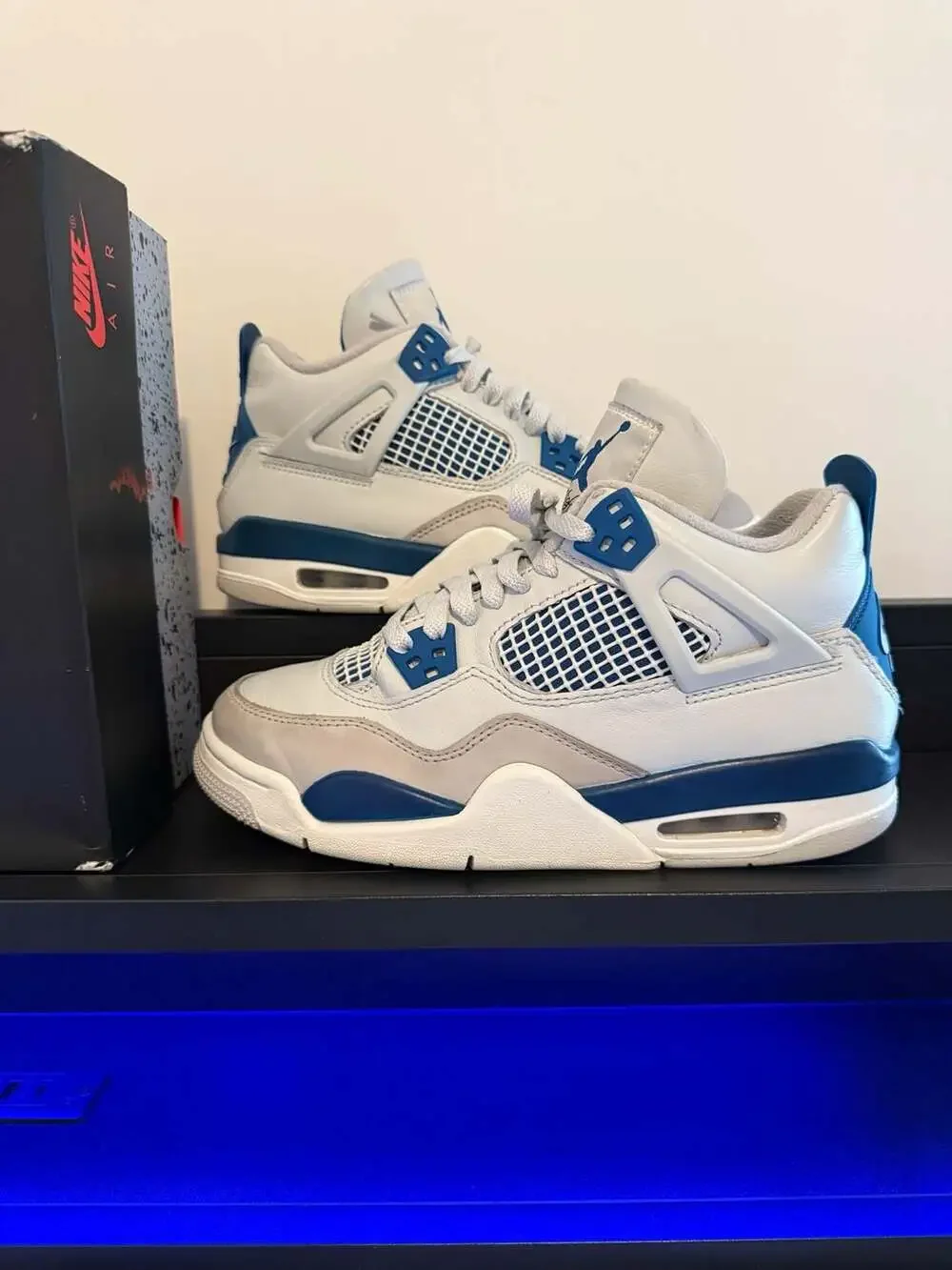 Jordan 4 Retro Military Blue (2024) GS size 6Y (womens 7.5)